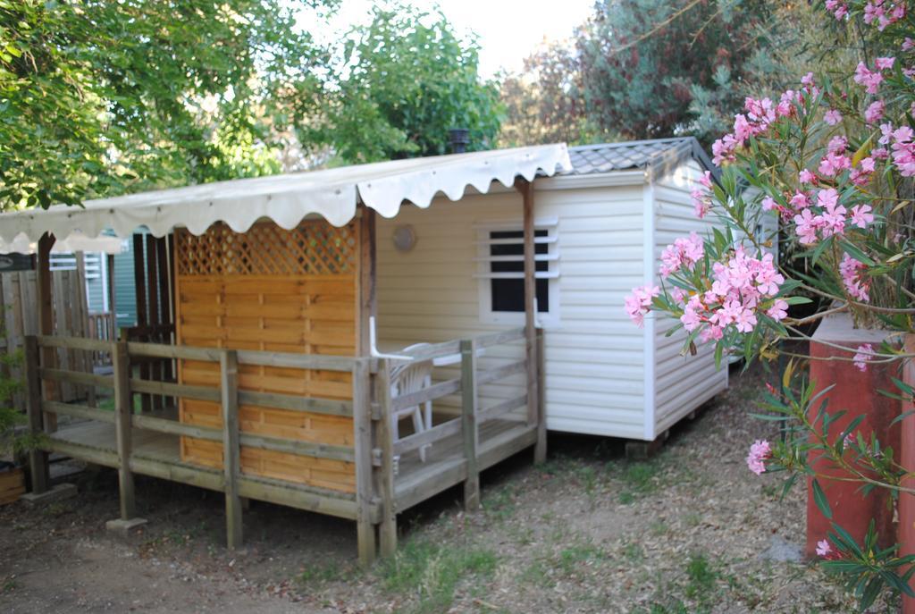 בורם-לה-מימוזה Camping Lou Cabasson מראה חיצוני תמונה